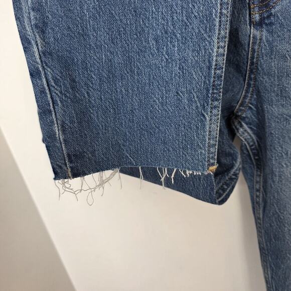 NEW BDG Medium Wash Edie High Rise Super Slim Raw Hem Casual Jeans Size 30 - Picture 8 of 10